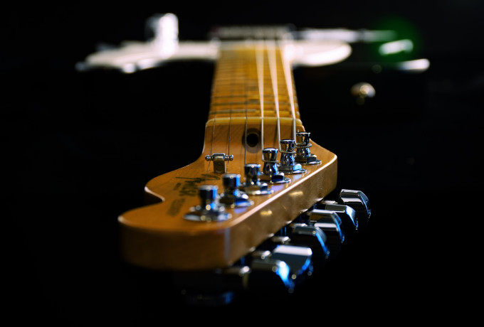 Σχολή ηλεκτρικής κιθάρας & Rock μουσικής -   School of electric guitar & rock music